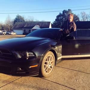 Meet your Posher, Adrianne